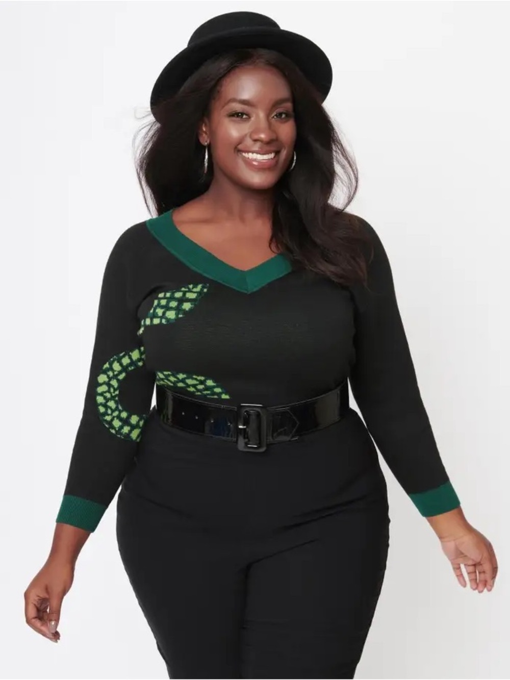 Unique Vintage Green and Black Knit V-Neck Sweater with Snake Motif Size Small
